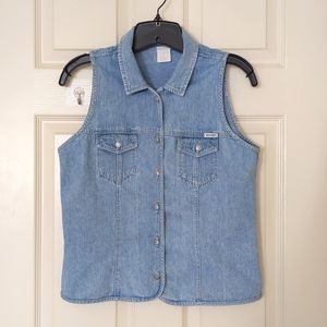 Old Navy Woman's Denim vest with real front pockets.